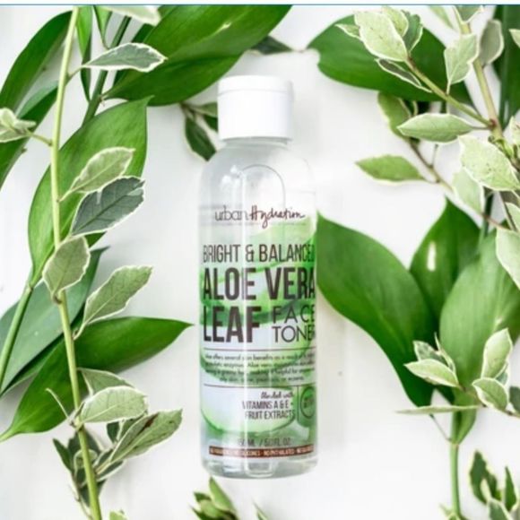 Bundle of 2! Urban Hydration Bright & Balanced Aloe Vera Face Toners - Picture 3 of 5